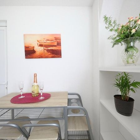 Ap Roko&Dina Appartement Nin Buitenkant foto
